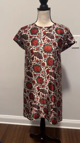 Robe à fleurs rouges Balenciaga
