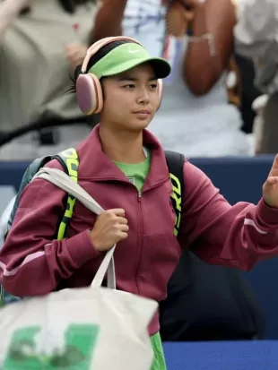 Mubadala Citi DC Open 2026 Alexandra Eala Jacket