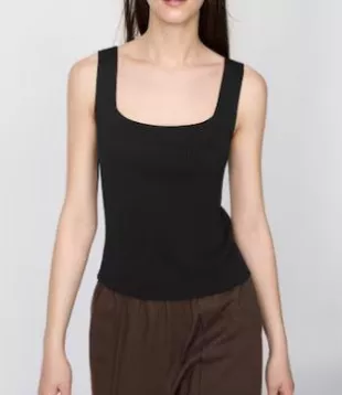 Uniqlo 3D Knit Ribbed Sleeveless Sweater