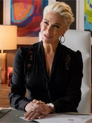 Ted Lasso S04 Rebecca Welton Black Neck-Tie Silk Blouse