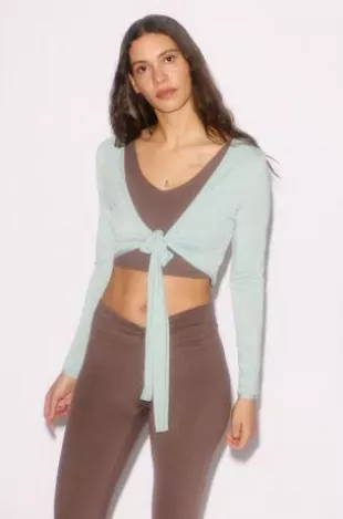Cropped Long-sleeved Yoga Top
