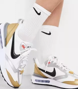 Air Max Dawn SE sneakers