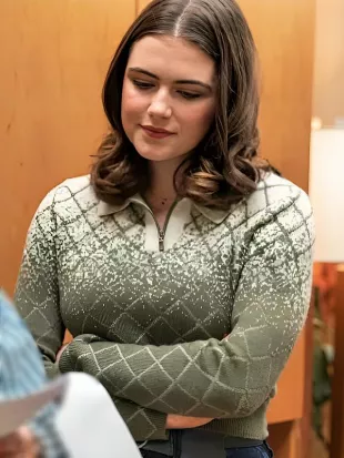 Off Campus S01 Hannah Wells Green Polo Top