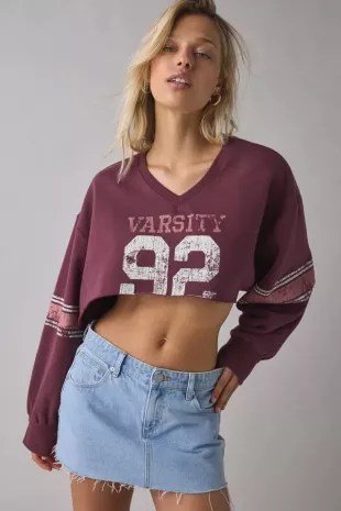 Hang Back V-Neck Long Sleeve Cropped Pullover