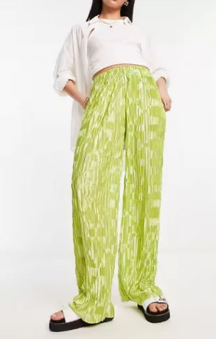 Satin Plisse in Lime