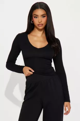 Jasmine V Neck Everyday Long Sleeve Top