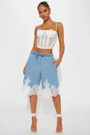 Making Things Happen Lace Trim Denim Jorts