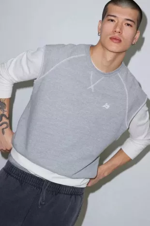 Olly Cutoff Sleeveless Raglan Sweatshirt