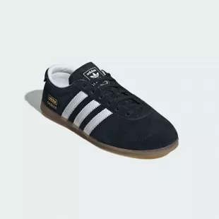 Gazelle Lo Pro Shoes in Black