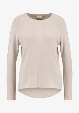 Long Sleeve Knit Top With a Crew Neckline