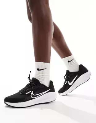 Downshifter 14 Sneakers