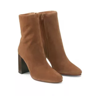 Valoris suede Ankle Boots With Pointed Toe