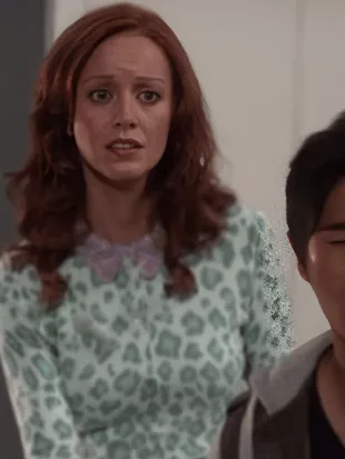 The Librarians S01 Lindy Booth Green Leopard Print Sweater