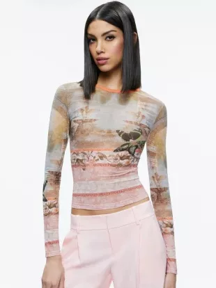 Delaina Top in Versailles