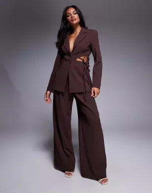 Crepe Wide Leg Tailored Pants in Chocolate