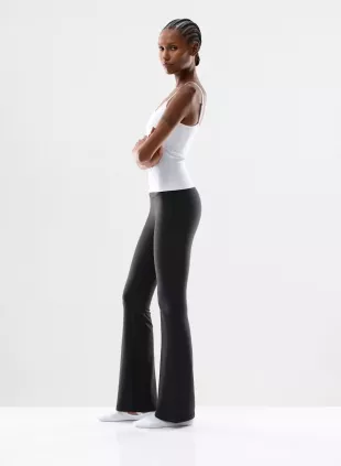 Butter Cheeky Hi-Rise Flare 32" Legging