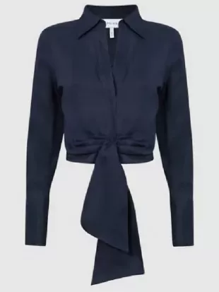 The Perfect Lie S01 Loes Haverkort Blue Blouse