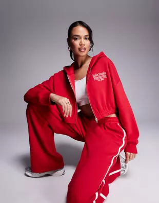 Cotton Blend Studio Running Club Cropped Zip up Hoodie in Red