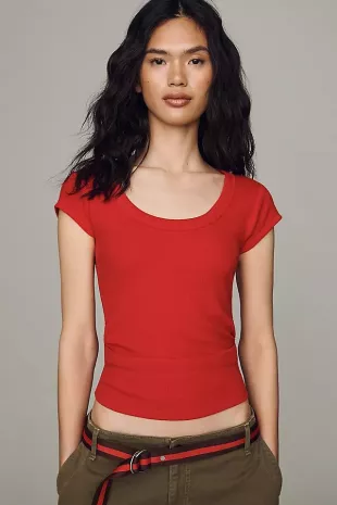 Slim Scoop-neck Tee