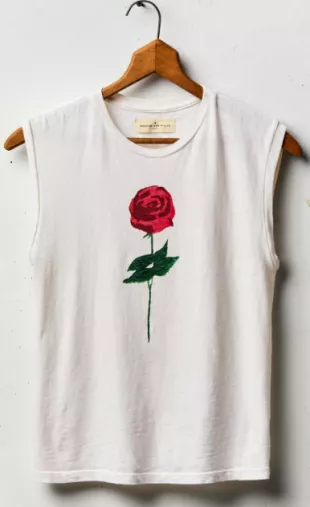 the "rose" muscle tee