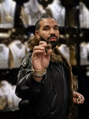 Drake Show Off Jewelry Room 2026 Shearling Leather Jacket