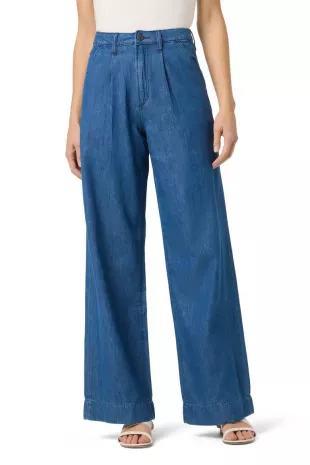 Wide Leg Pleated Trouser