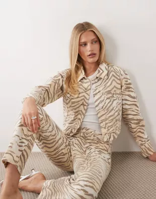 Essential Cropped Denim Jacket in Brown Tiger Print