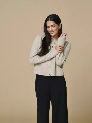 Cream Knitted Button Down Short Cardigan