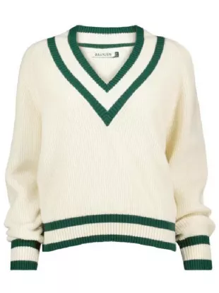 The Celebrity Traitors S02 Jerry Hall Cream Sweater