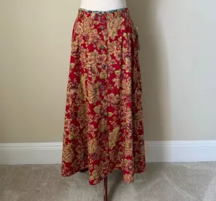 Floral Maxi Skirt 28” Waist Pockets Boho Prairie Western