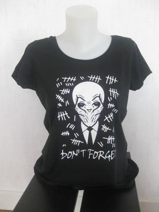 T shirt en coton noir doctor who silence don't forget ross mullan