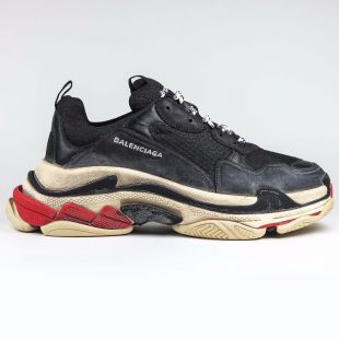 1 Balenciaga Triple S