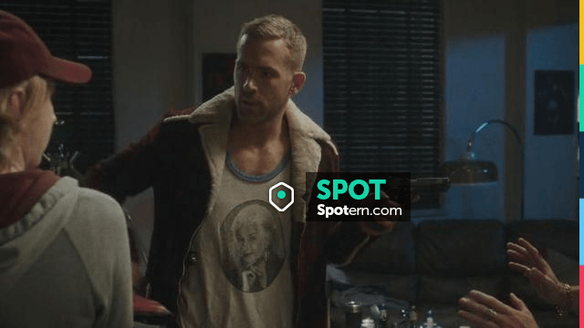 The t shirt of Dorothy Golden Girls worn by Wade Wilson Ryan Reynolds in Deadpool Spotern