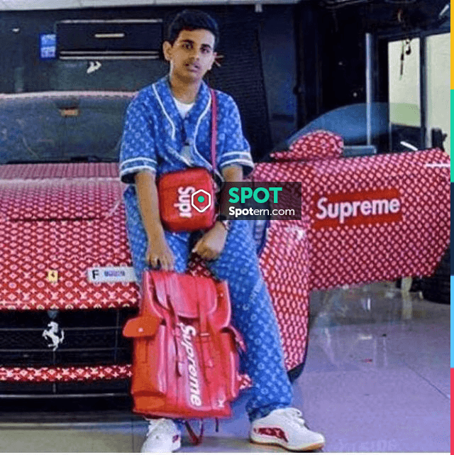 Shoulder bag supreme hot sale x lv