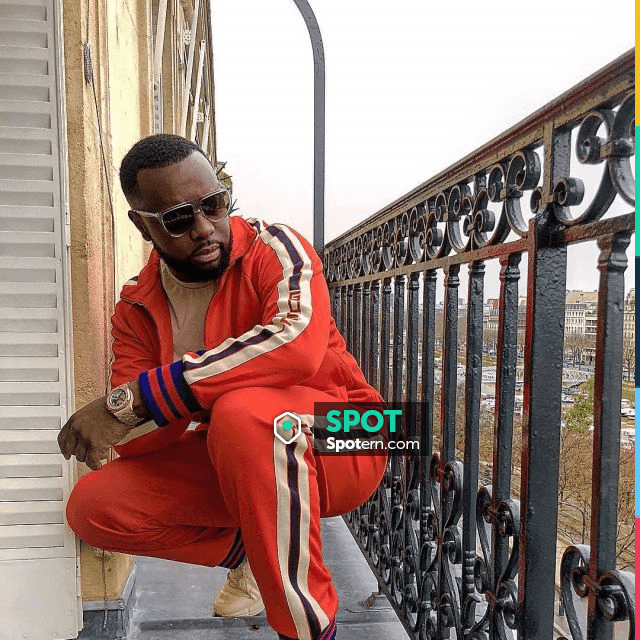 woede filosoof Jurassic Park The tracksuit Gucci orange Master Gims posed on a balcony in a post to  Instagram | Spotern