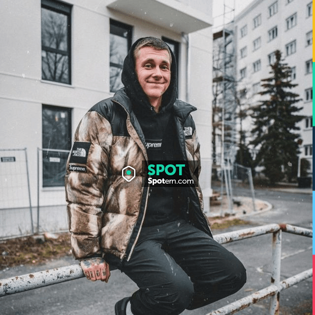 The Coat Supreme X Tnf Fur Print That Carries The Influencer And Youtubeur Willy Iffland On His Instagram Spotern