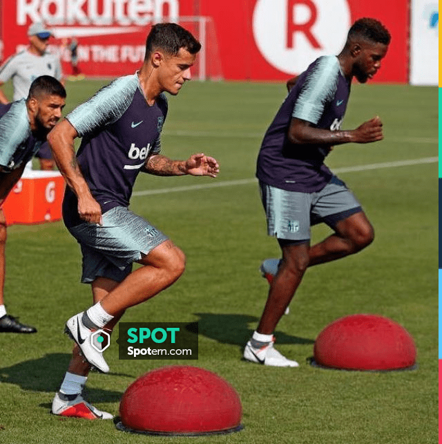 Marcado interior Censo nacional The pair of cleats Nike Phantom Vision Elite Dynamic Fit FG made by  Philippe Coutinho and Samuel Umtiti on the account Instagram of Coutinho |  Spotern