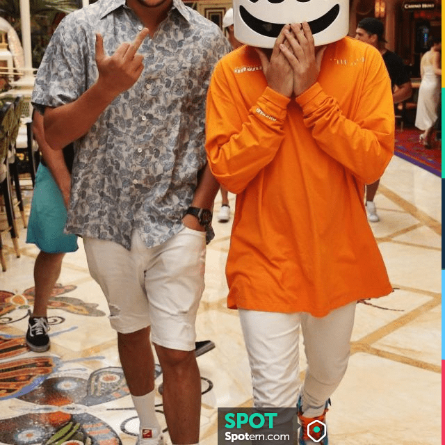 Sneakers Jordan 1 Retro High Off White "off White Unc" worn by Marshmello on his Instagram