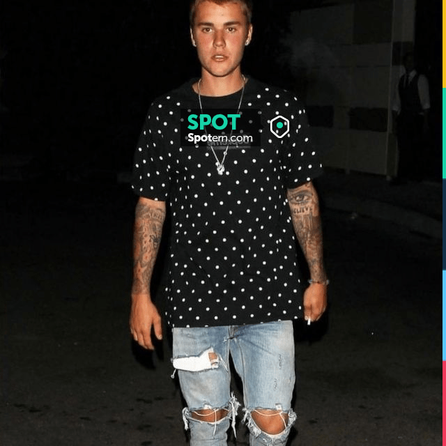 The t-shirt Supreme X CDG Justin Bieber on a photo to Instagram