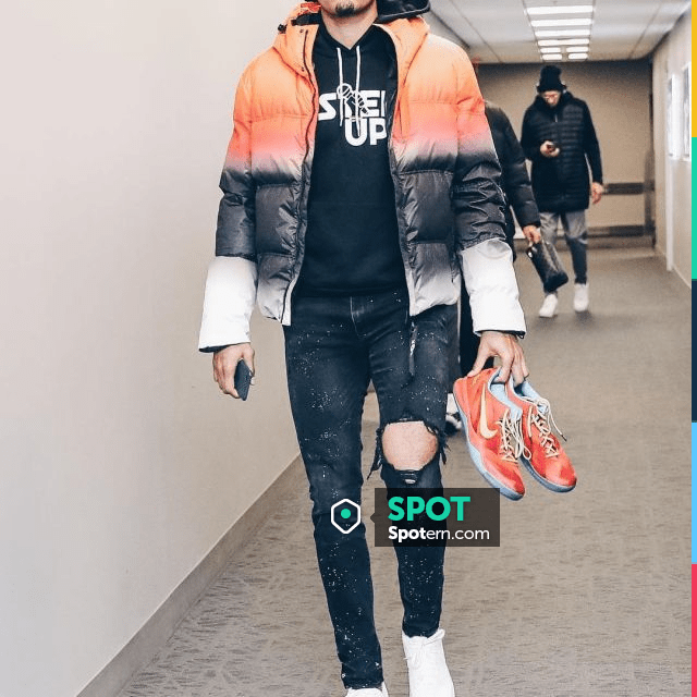Amiri distressed jeans worn by Tobias 