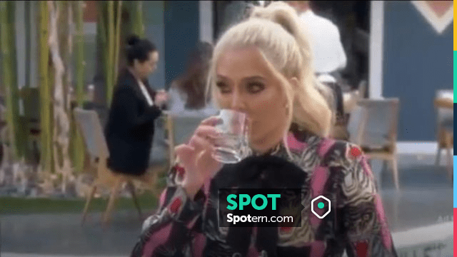 Louis Vuitton Chale Monogram Shine Silk Scarf worn by Erika Jayne