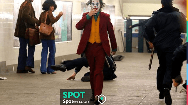 Brown Suede Leather Shoes worn by Arthur Fleck / Joker (Joaquin Phoenix) in  Joker | Spotern