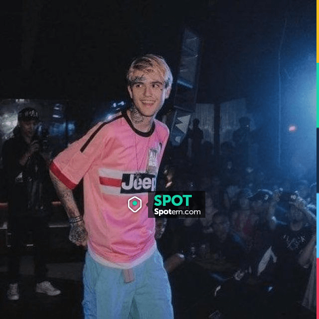 La camiseta rosa Jeep de la Juventus turín usada por Lil Peep en la