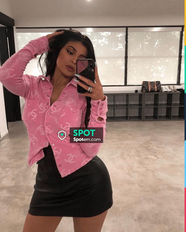 Chanel Kylie Jenner New Iconic Logo Skirt Suit For Sale at 1stDibs