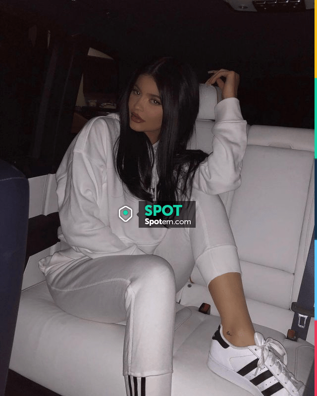 grua Mojado Realizable Adidas White 90's Hoodie worn by Kylie Jenner Instagram October 3, 2019 |  Spotern