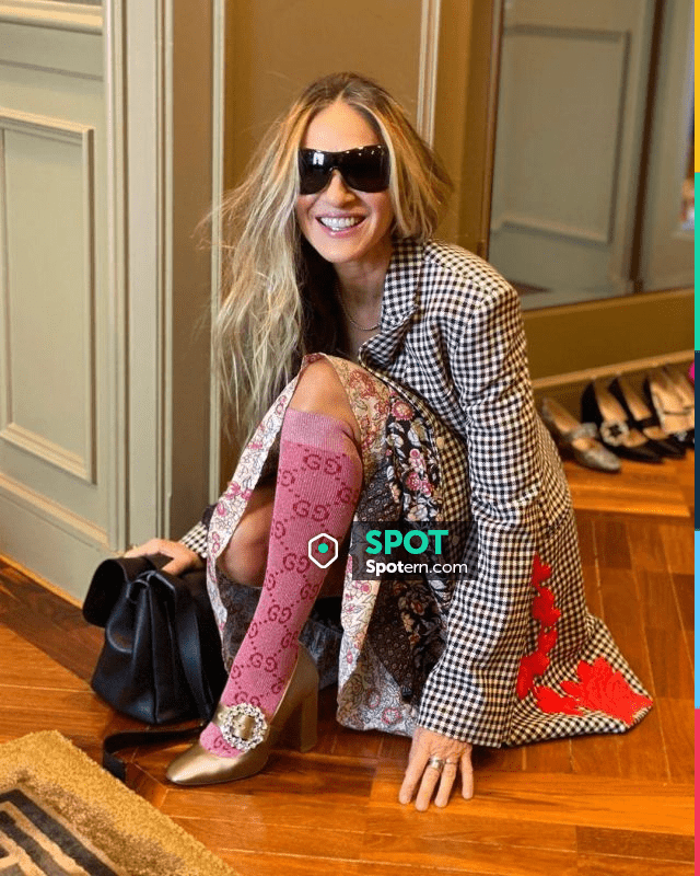 Socks pink Gucci Sarah Jessica Parker on her behalf Instagram  @sarahjessicaparker | Spotern
