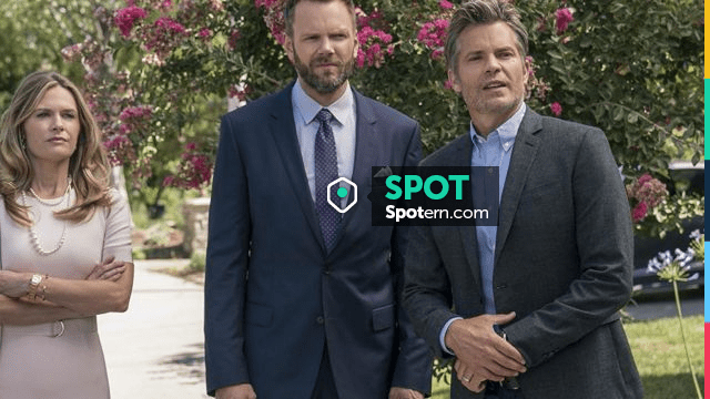 Corbata de lunares azules de Chris (Joel McHale) en Santa Clarita Diet