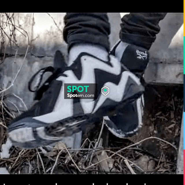 Sneakers Reebok worn by Lil Peep in her video clip Downtown | Spotern