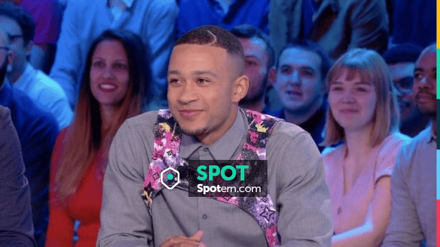 The harness with flowers Louis Vuitton of Memphis Depay in the Canal  Football Club du 27 October 2019