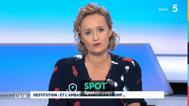 La robe à fleurs portée par Caroline Roux dans C dans l'air du 21/11 ...